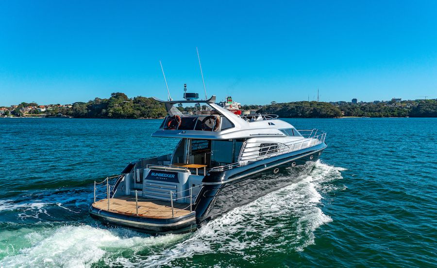 luxury boats for hire in sydney harbour
