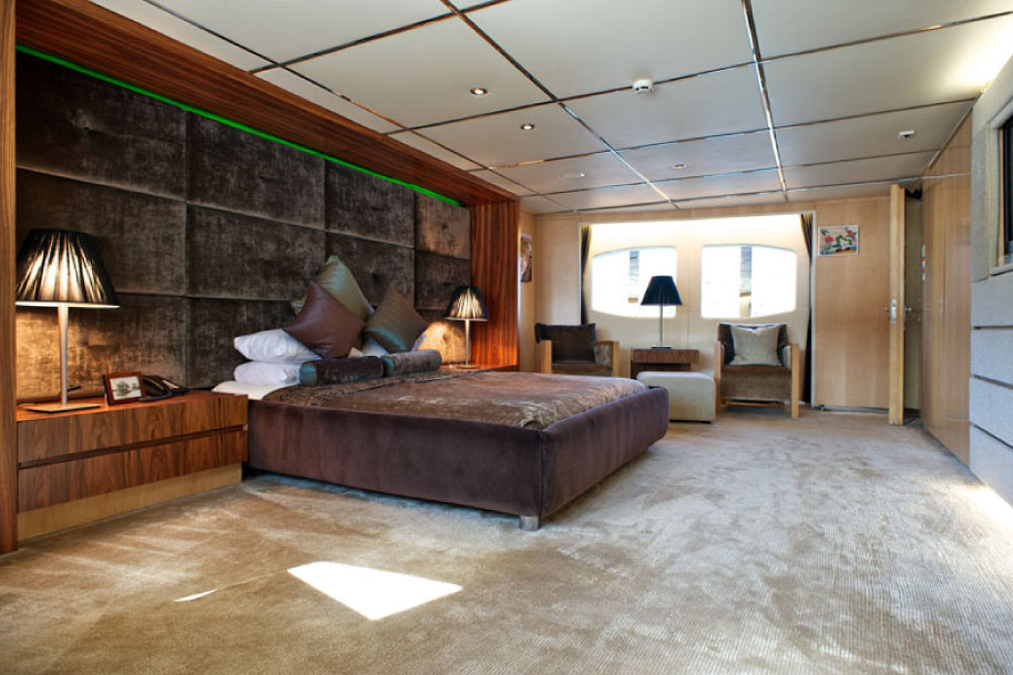 Luxury Yacht Accommodation
